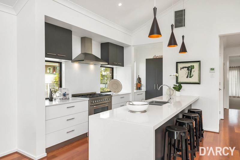 19 Canberra Dr, Ashgrove - Thumbnail 6