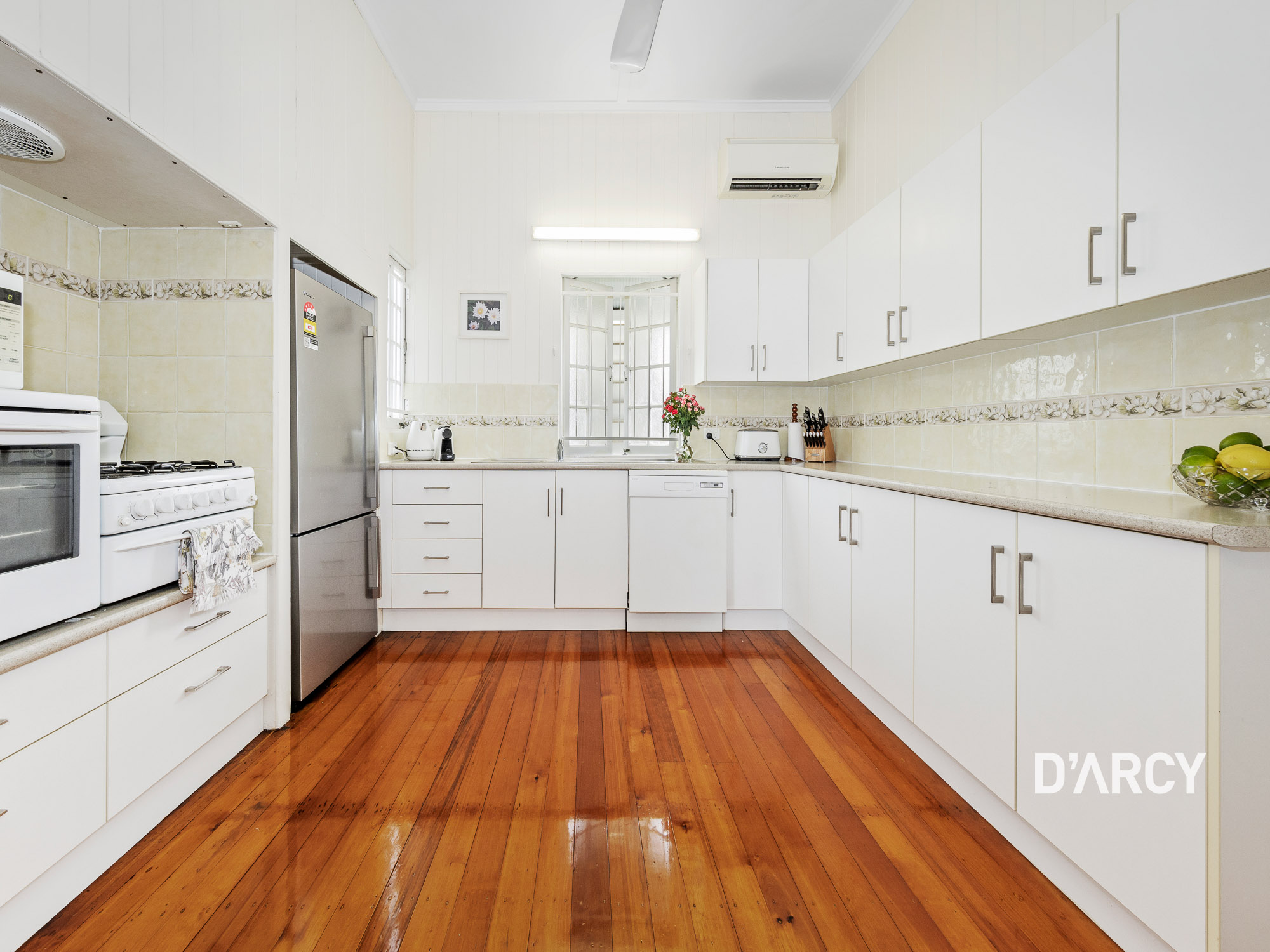 68 Frasers Rd, Ashgrove - Thumbnail 8