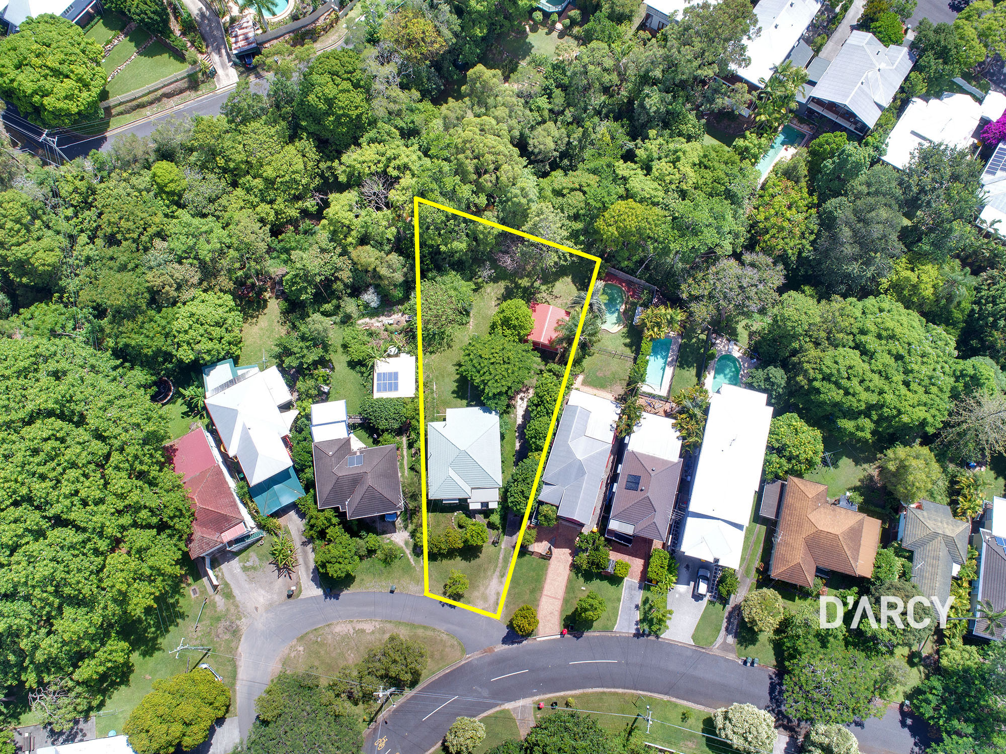 79 Fletcher Pd, Bardon - Thumbnail 8