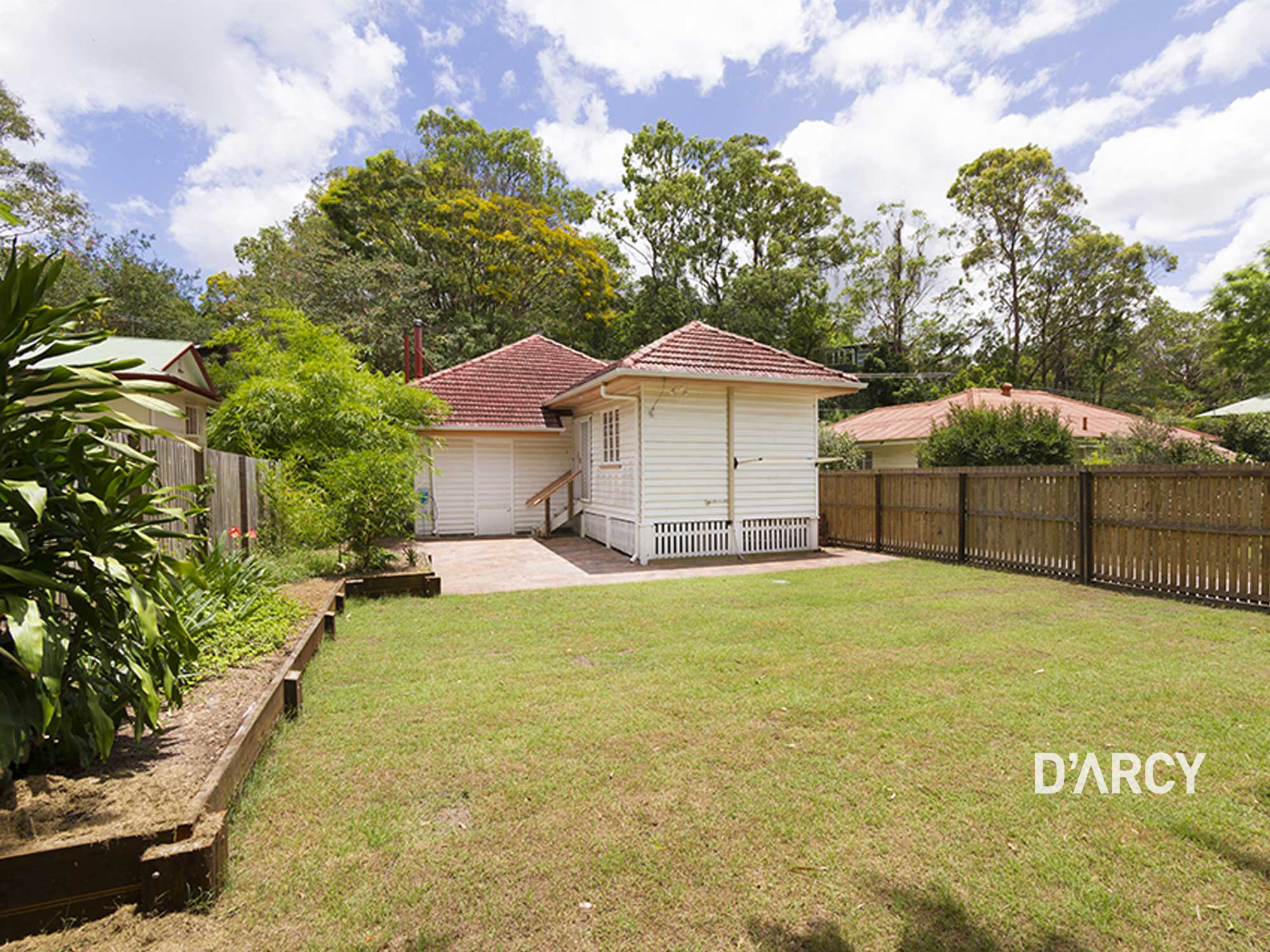 46A Gordon Rd, Bardon - Thumbnail 6