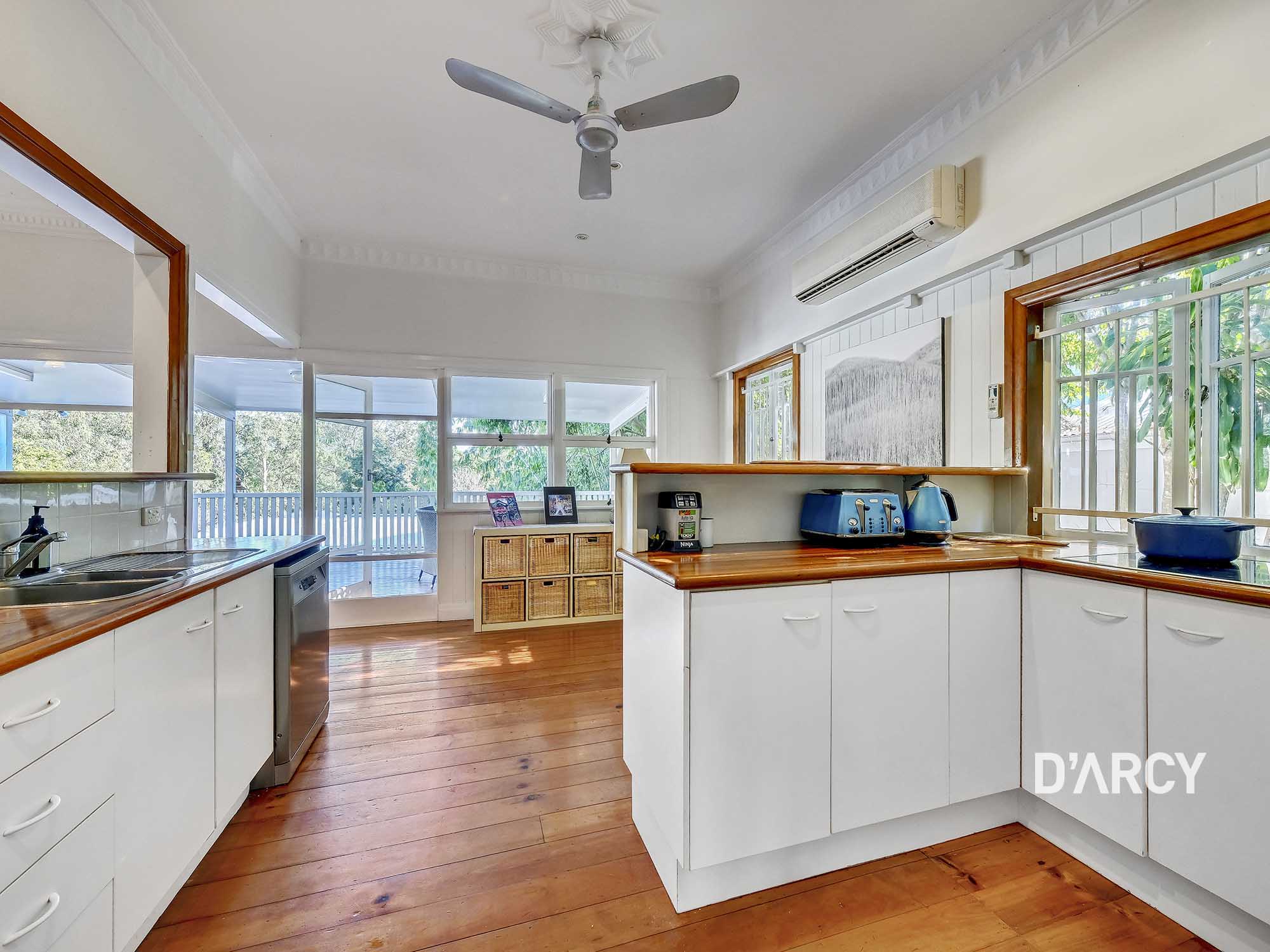 18 Mareeba Rd, Ashgrove - Thumbnail 2
