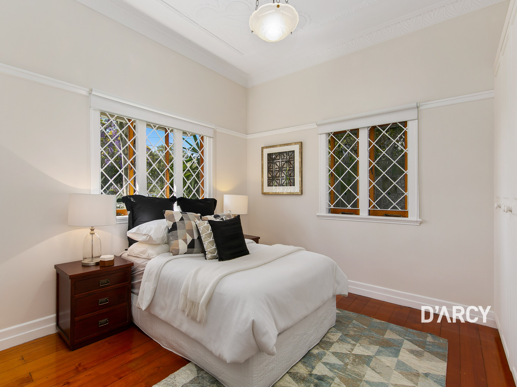 8 Davies Rd, Ashgrove - Thumbnail 2