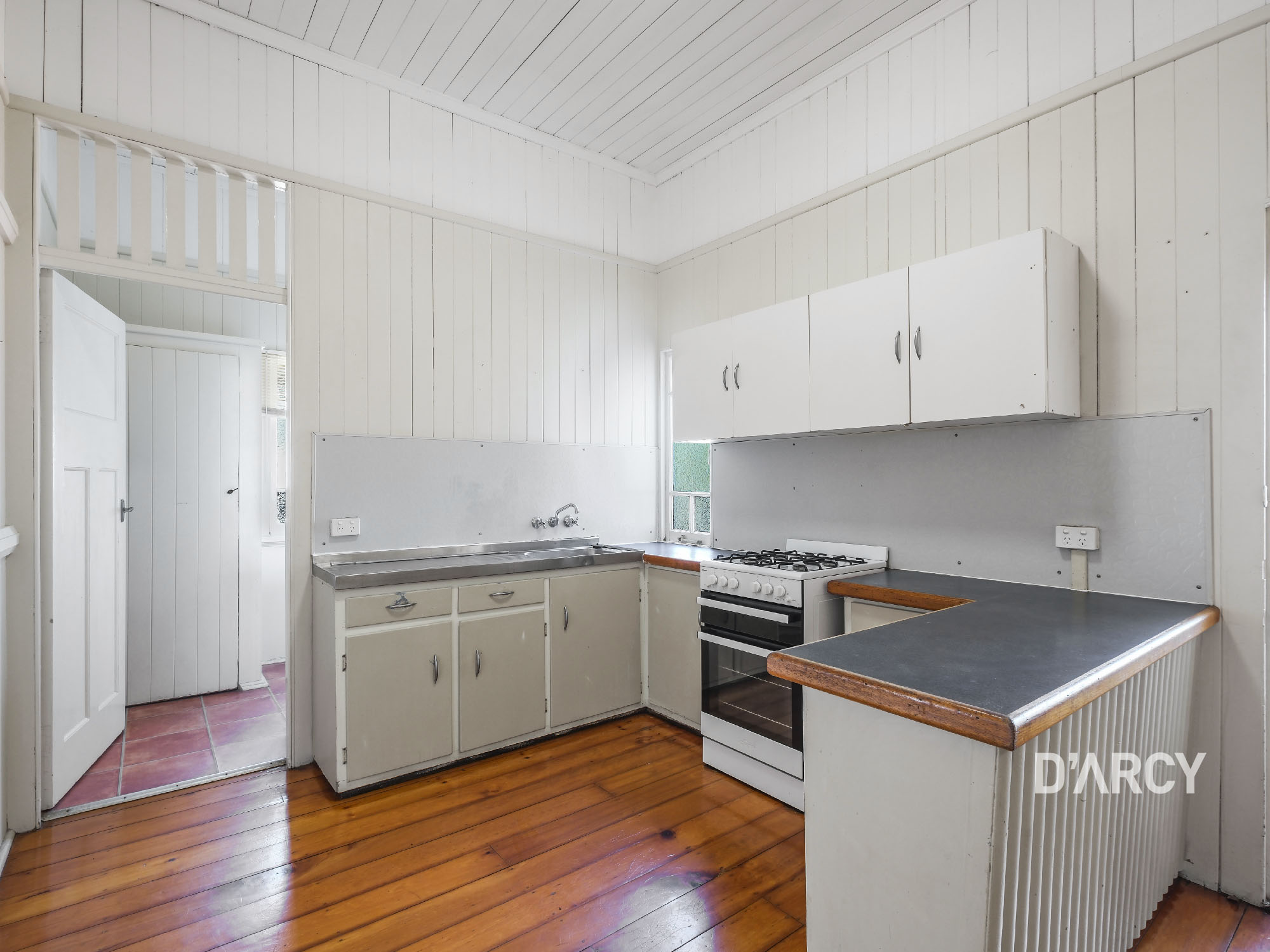 112 Laurel St, Enoggera - Thumbnail 2